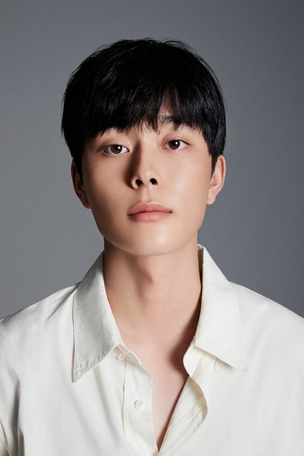 배우 유선호가 MBC 새 금토드라마 ‘노무사 노무진’으로 돌아온다.