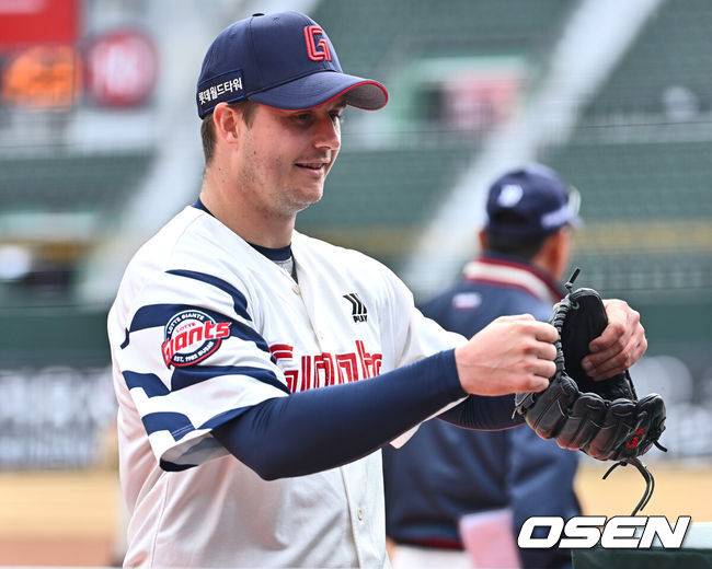 [OSEN=부산, 이석우 기자] 롯데 자이언츠 데이비슨 / foto0307@osen.co.kr