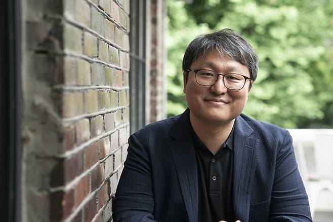 조정래 감독이 ‘초혼’의 배우, 스태프들을 향한 고마운 마음을 전했다. 사진|커넥트픽쳐스