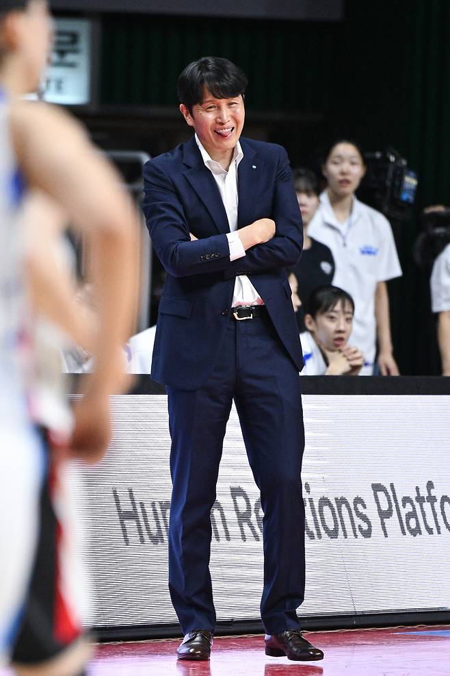 우리은행 위성우 감독. 사진제공=WKBL