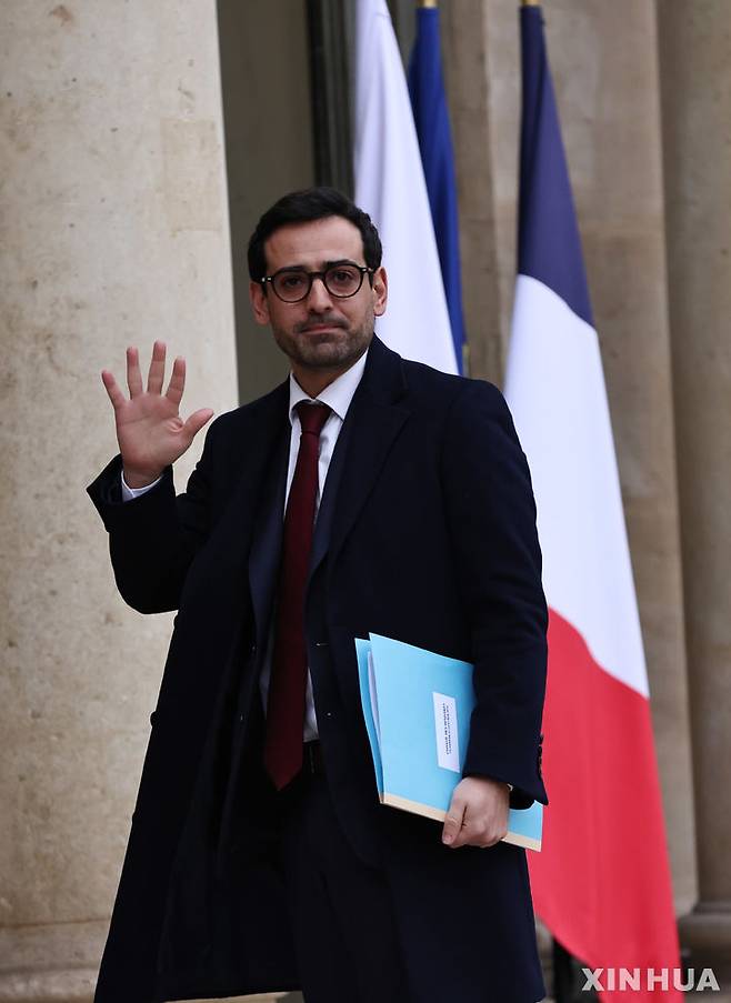 [파리=신화/뉴시스] 유럽연합(EU)이 4월부터 철강 수입을 최대 15% 감축할 계획이다. 사진은 스테판 세주르네 EU 집행위원회 번영·산업전략 담당 수석부위원장. 2024.04.29.