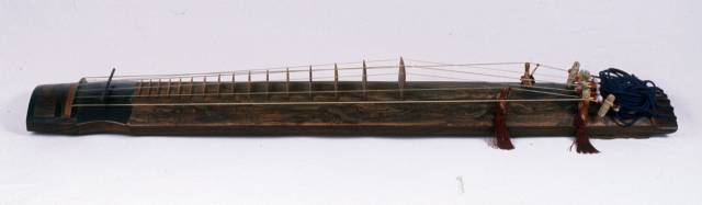 ▲ 거문고 ⓒ 한국민족대백과사전