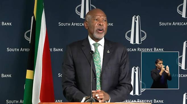 레세트야 칸야고 남아공 중앙은행 총재  (요하네스버그=연합뉴스) 레세트야 칸야고 남아공 중앙은행(SARB) 총재가 20일(현지시간) 기자회견에서 금융통화위원회(MPC) 회의 결과를 설명하고 있다. 2025.3.20 [SARB 유튜브 캡처, 재판매 및 DB 금지] hyunmin623@yna.co.kr (끝)