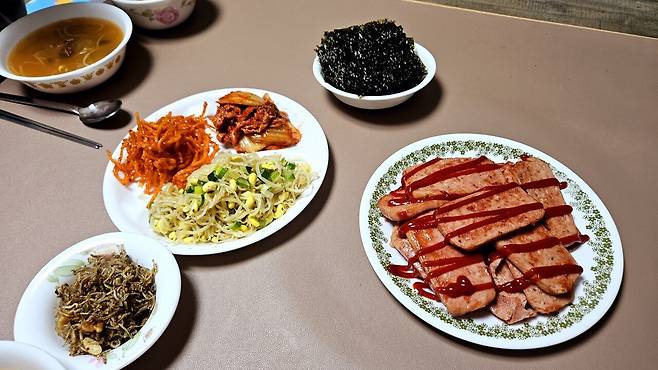 20250320_210020.jpg 아들 연습경기 후 리챔 구이