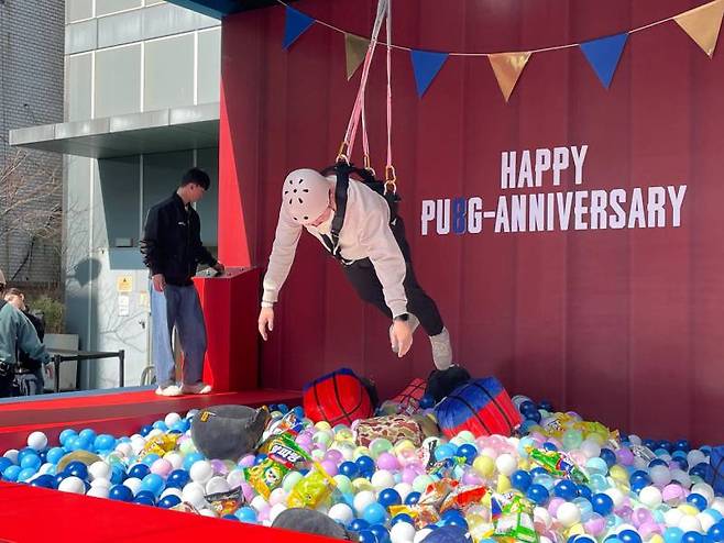 많은 관심을 모은 온몸 파밍 크레인