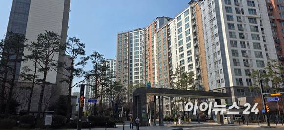 서울 송파구 장지동 송파위례24단지꿈에그린 단지 전경. 2025.03.20 [사진=이수현 기자]