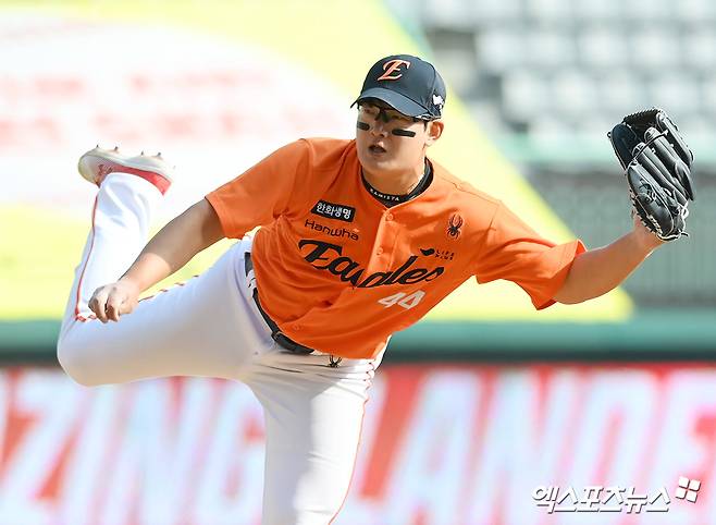 한화 투수 김서현은 20일 서울 송파구 잠실동 롯데호텔 월드에서 열린 2025 신한 SOL Bank KBO 미디어데이 & 팬페스트에 참석했다. 구속 욕심을 버리고 올해 더 좋은 투구를 보이리라 다짐했다. 엑스포츠뉴스 DB