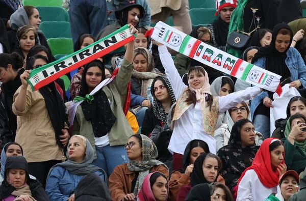 ▲ 이란 축구대표팀도 사실상 본선행을 확정했다. 일관된 축구 색깔로 돌파한 결과다. ⓒ연합뉴스/AFP/EPA