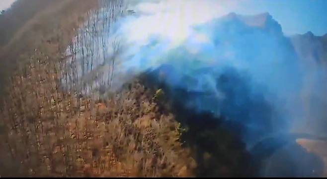 강원 정선 야산서 산불 [동부지방산림청 제공. 재판매 및 DB 금지]