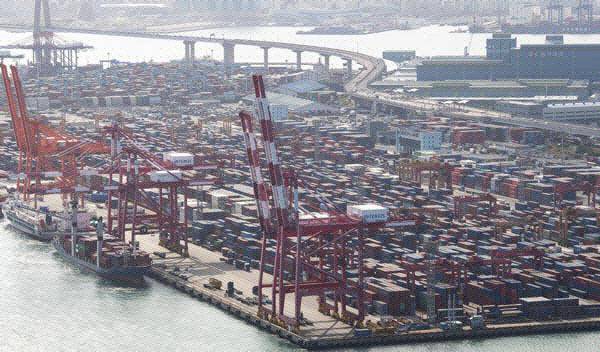 부산항 북항 전경. 사진은 기사 내용과 직접적인 관련이 없음. 국제신문DB
