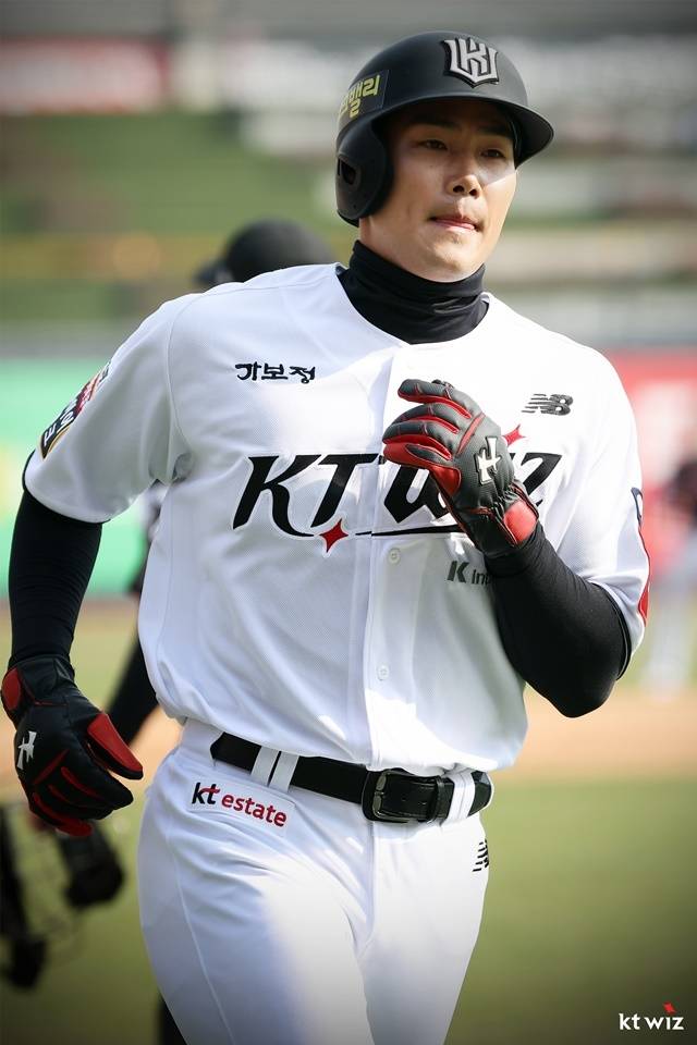 장진혁이 부상으로 시즌을 늦게 시작한다. 사진=KT 제공