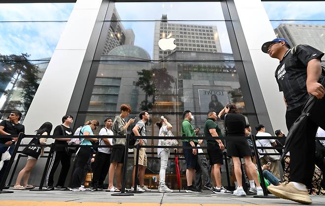 서울 중구 명동 애플스토어. [사진=임세준 기자]