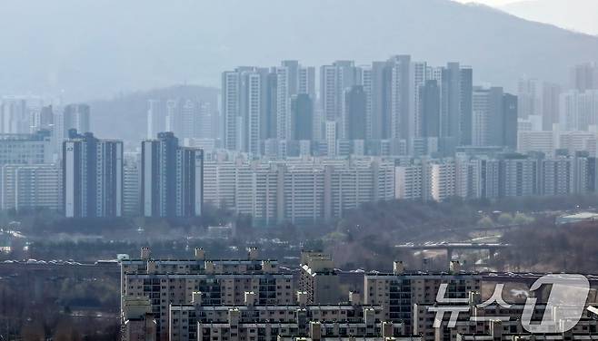 서울 강남구 아파트 단지. 2025.3.20/뉴스1 ⓒ News1 김진환 기자