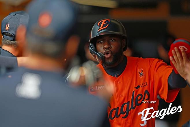플로리얼이 개막 초반 보완의 시간을 보내야 한다. 사진 | 한화 이글스
