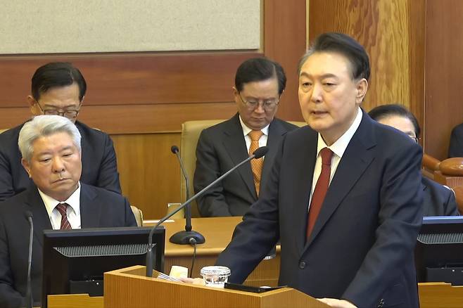 One hundred days after South Korea’s Constitutional Court received the impeachment case against President Yoon Suk-yeol, it has yet to set a date for its ruling, fueling speculation that a decision may not come until April amid a packed docket of politically sensitive cases. /News1