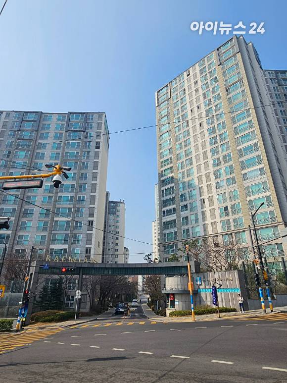 서울 성동구 옥수동의 대장주 아파트인 '래미안옥수리버젠' 전경. 2025.03.21 [사진=이효정 기자 ]