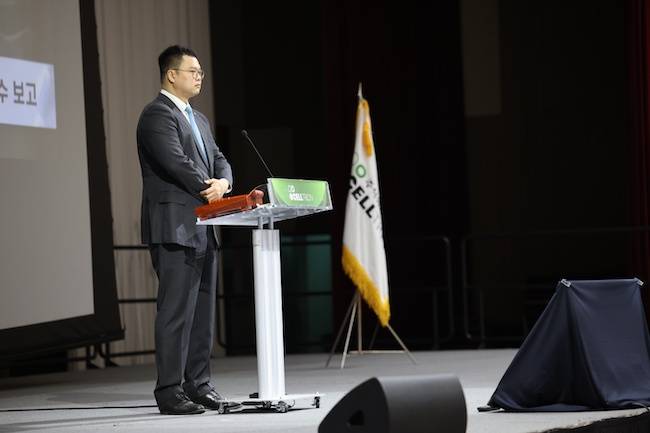 서진석 셀트리온 대표(이사회 의장)가 25일 인천 송도 컨벤시아에서 열린 제34기 셀트리온 정기주주총회를 진행하고 있다. /사진=셀트리온