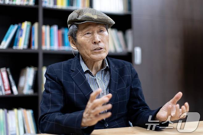 한상진 서울대 명예교수가 19일 서울 서초구 한중중민재단에서 뉴스1과 인터뷰하고 있다. 2025.3.19/뉴스1 ⓒ News1 이승배 기자
