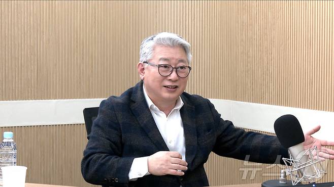 조응천 전 개혁신당 의원이 25일 뉴스1TV '팩트앤뷰'에 출연해 질문에 답하고 있다.