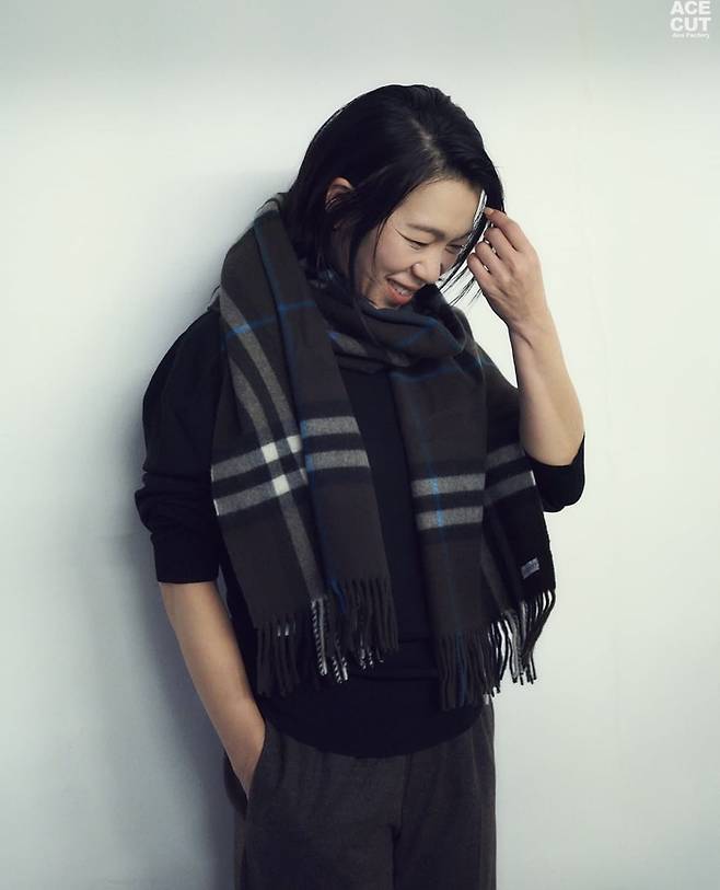 염혜란. 소속사 에이스팩토리 인스타그램.