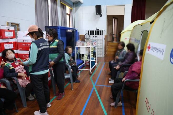 산청군 단성중학교 대피소.
