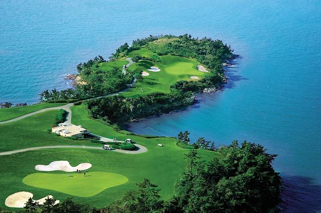 ‘한국의 패블비치’ 해남 오시나노 골프장 시그니처홀 비치코스 6번홀