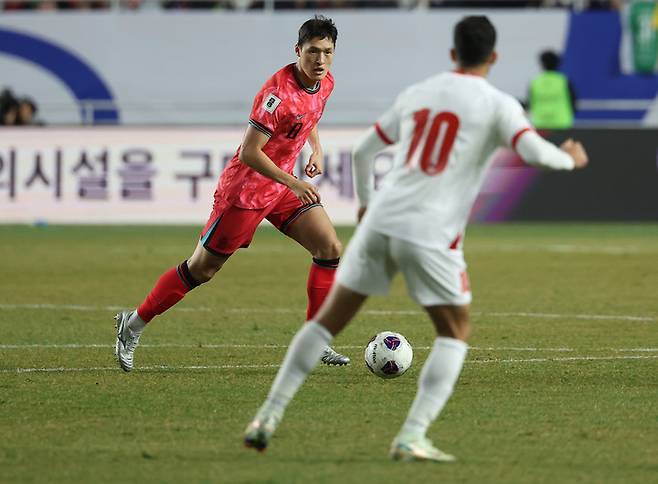 25일 수원월드컵경기장에서 열린 요르단과 경기에 출전한 박용우