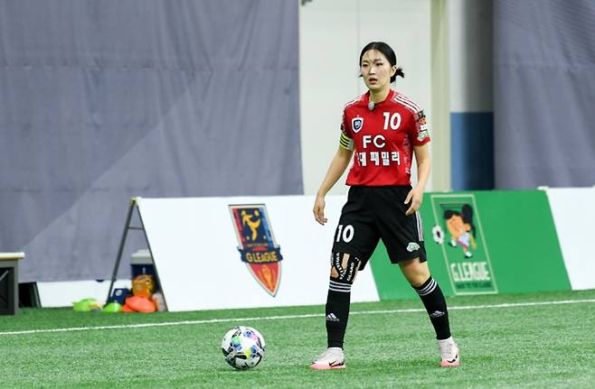 SBS ‘골때리는 그녀들’(골때녀) A그룹 최종전… ‘FC국대패밀리’ vs ‘FC액셔니스타’, 4강 직행을 건 치열한 격돌