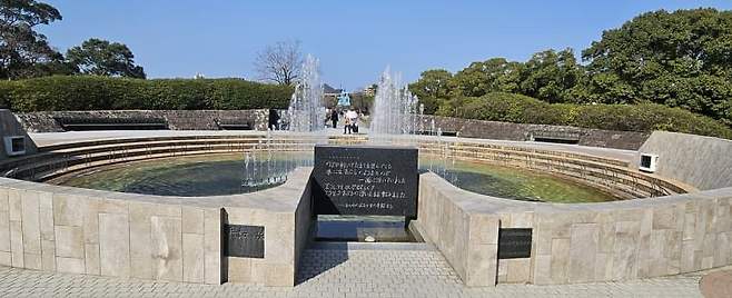 7cea8474bd8b61fe37e980ec4e9c717369f43884d706d47cab17aeecf60dc4