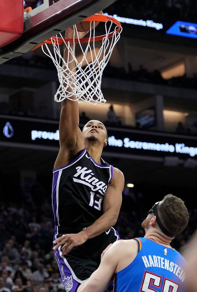 덩크슛히는 키건 머리. 새크라멘토 | AFP연합뉴스