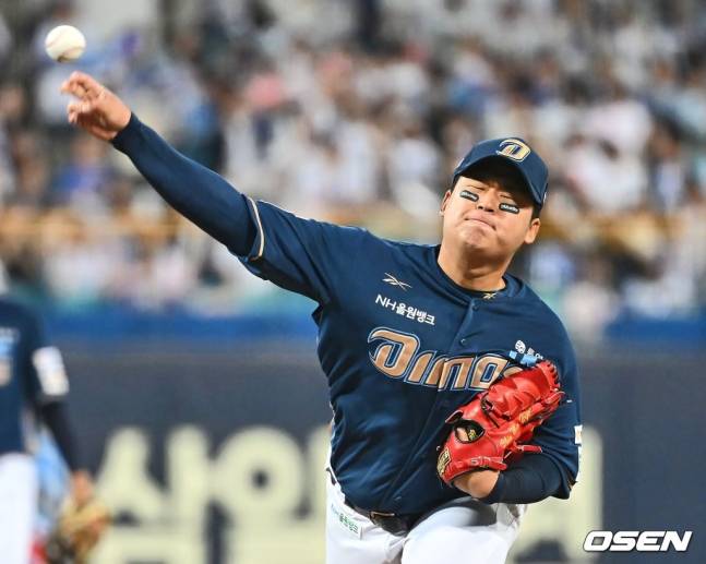 NC 선발 신민혁이 26일 대구 삼성전에서 역투하고 있다.