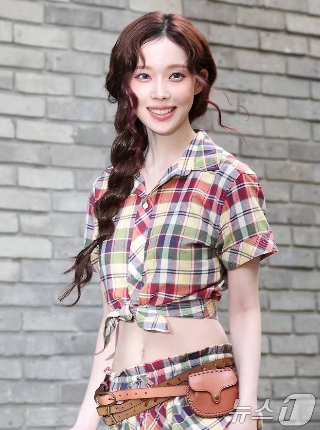 에스파 윈터가 26일 서울 용산구 폴로 랄프로렌 사운즈 한남 스토어에서 열린 오픈 행사에 참석하고 있다. ⓒ News1 권현진 기자