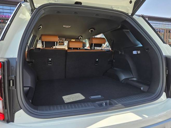 토레스 하이브리드 트렁크. ⓒ데일리안 정진주 기자