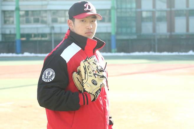 올 시즌 주목받고 있는 덕수고 좌완 김화중. 김화중은 신세계이마트배 1회전에서 6.1이닝 무실점을 기록했다. 사진=전상일 기자