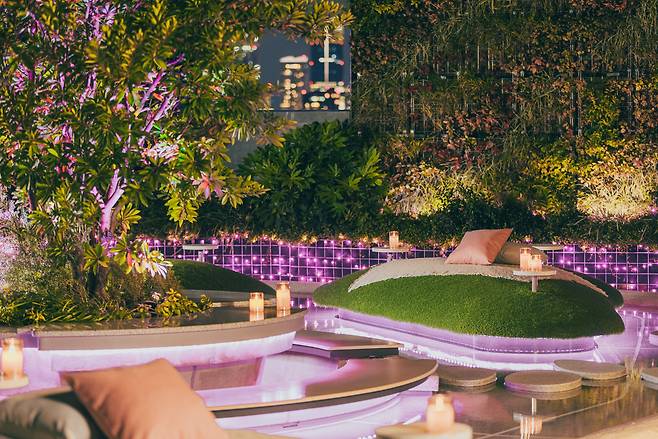 OMO5 도쿄 고탄다 by 호시노 리조트 ‘벚꽃 색으로 물든 공중 정원’