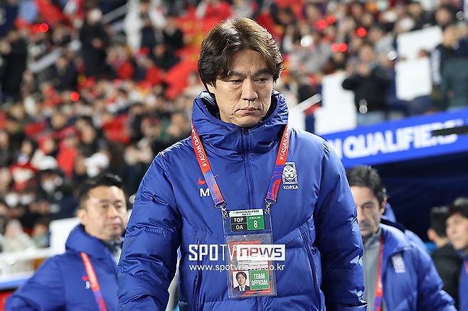 ▲ 3차예선이 이제 끝을 향해 가는데 홍명보 감독의 명확한 진단을 떨어지지 않았다. 그 결과 대한민국 축구대표팀은 11회 연속 월드컵 본선 진출을 조기 확정하려는 목표를 달성하지 못했다. 4승 4무 승점 16점을 기록한 한국은 B조 선두 자리를 계속 유지했으나 시원한 승리를 기대했던 홈팬들에게 답답함을 안겼다. ⓒ곽혜미 기자