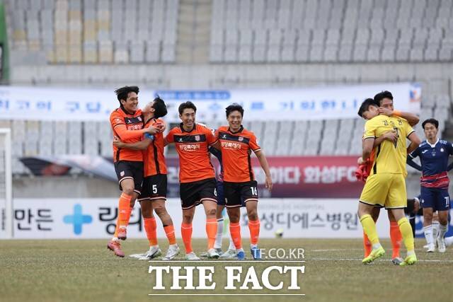 차두리 감독이 지휘봉을 잡은 화성FC가 첫승 이후 첫 연승을 노리고 있다./K리그