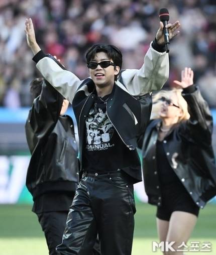 작곡가 윤명선이 KBS2 ‘불후의 명곡’을 통해 임영웅과의 작업 비화를 공개한다.사진=천정환 기자