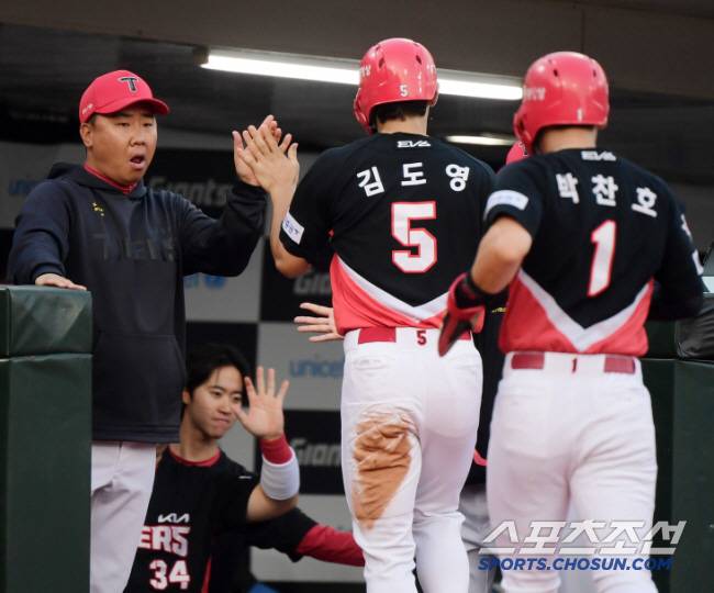 스포츠조선DB