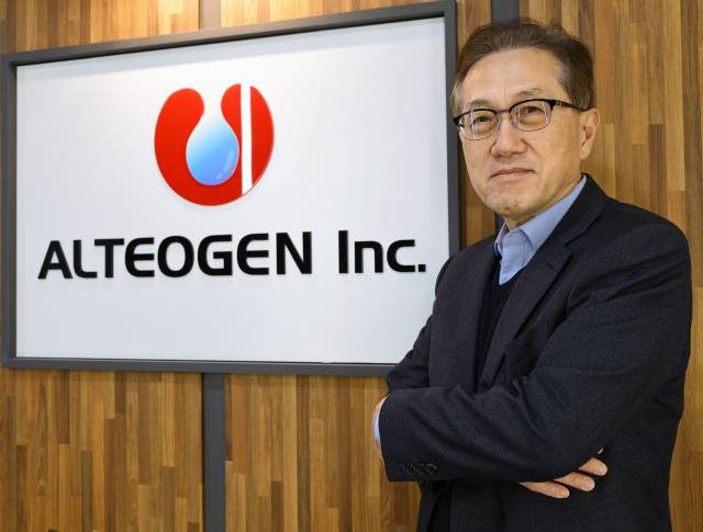 박순재 알테오젠 대표가 30일 서울 영등포구 알테오젠 서울 사무소에서 서울경제와 인터뷰를 하고 있다. 성형주 기자