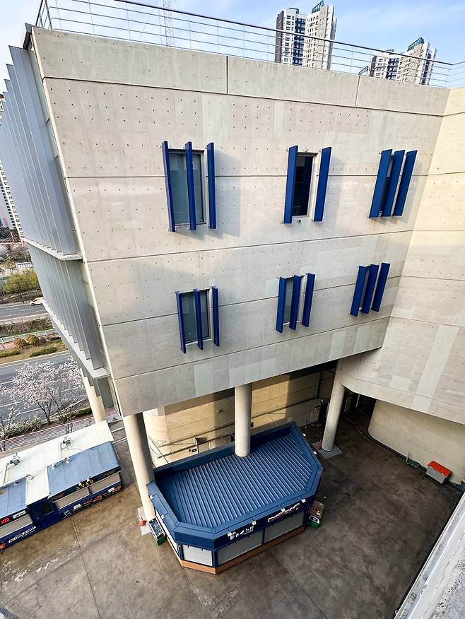 야구장 낙하 사고 현장. 2025.3.31 연합뉴스