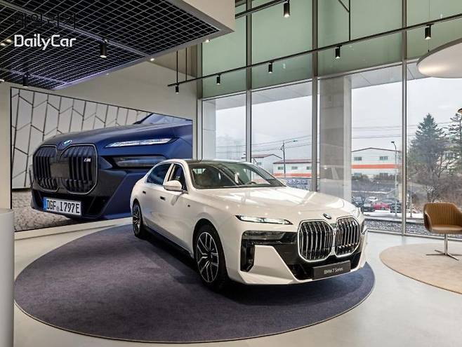 바바리안 모터스, BMW 및 MINI 일산 통합센터