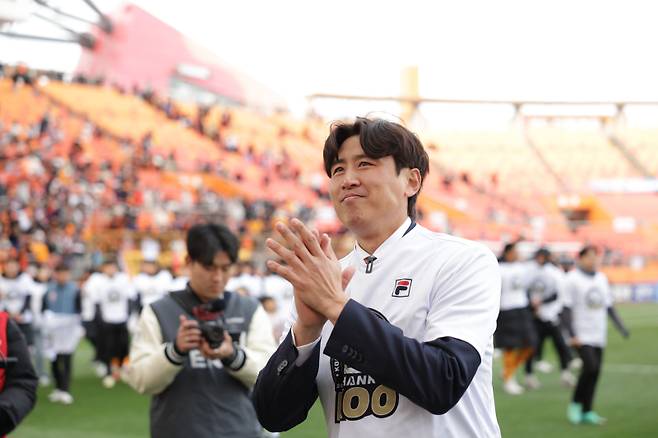 구자철이 30일 제주월드컵경기장에서 은퇴식에 임하고 있다. 제주SK 제공