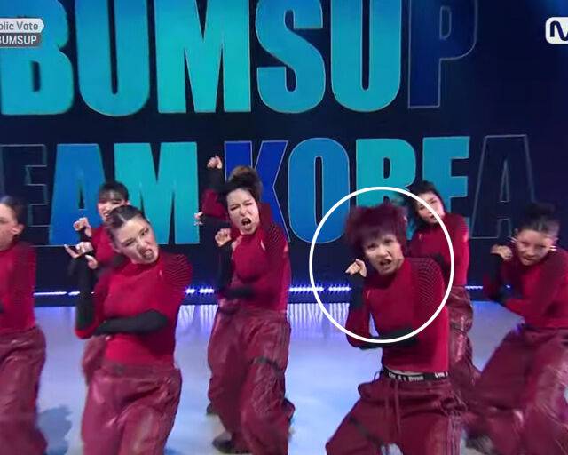 아이키가 랄랄의 부캐릭터 이명화를 닮아 화제다. / 유튜브 채널 '더 춤' 캡처