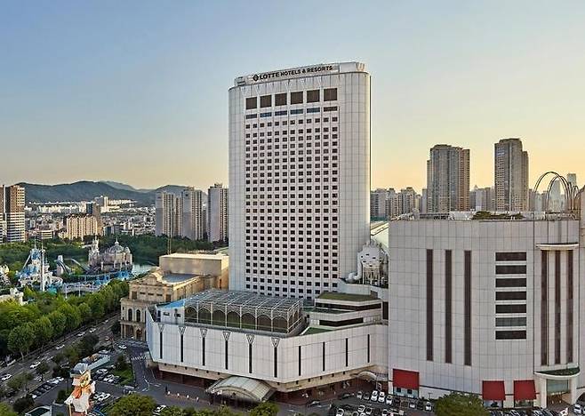 롯데호텔 월드 [호텔 홈페이지 캡처]