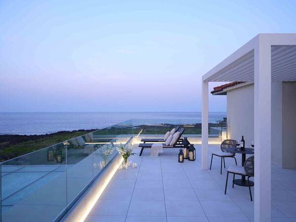 해비치 호텔앤드리조트 제주의 주니어 스위트 테라스 객실 / 해비치 호텔앤드리조트 제주