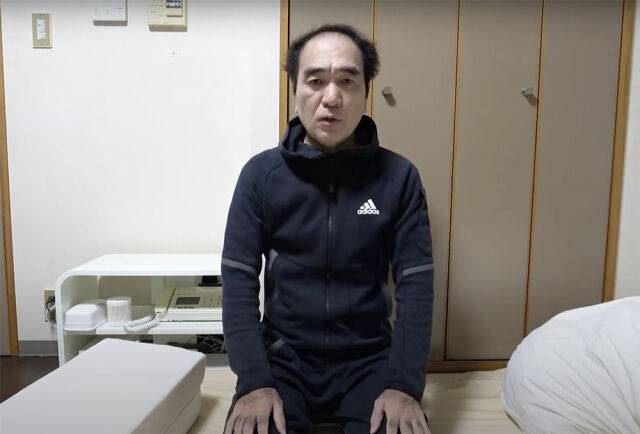 문제 행동에 대해 개인 유튜브 채널 영상으로 사과한 에가시라 2:50. /'エガちゃんねる EGA-CHANNEL' 캡처