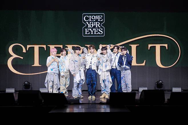 ▲ 클로즈 유어 아이즈. 제공| 언코어