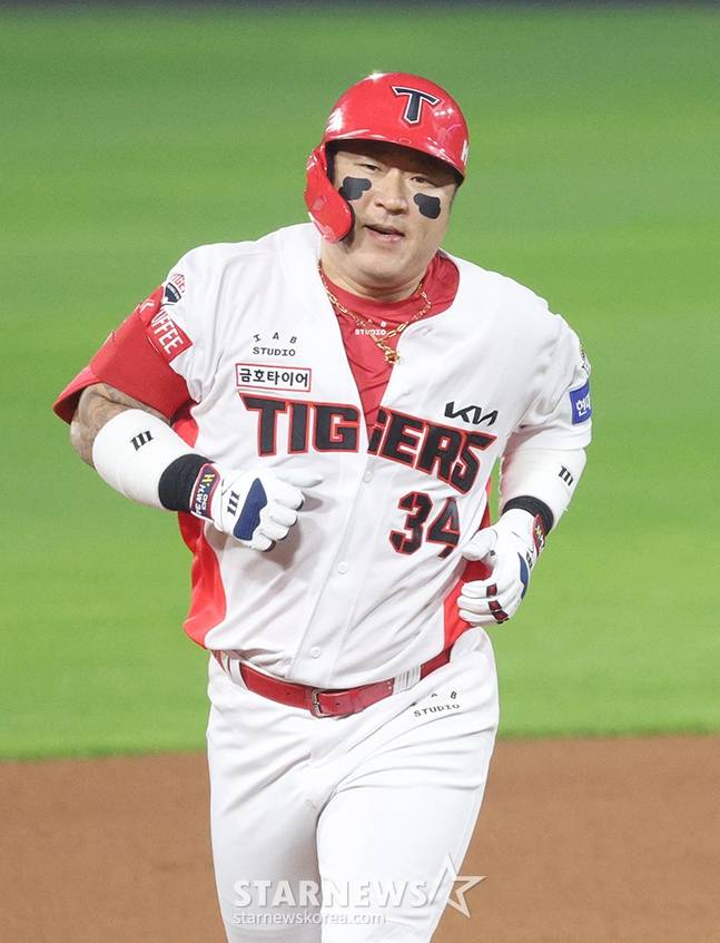 KIA 타이거즈 최형우. /사진=김진경 대기자