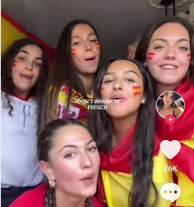'나는 프랑스인이 되고 싶지 않다' 조롱 동영상 [틱톡 동영상 캡처. 재판매 및 DB 금지]